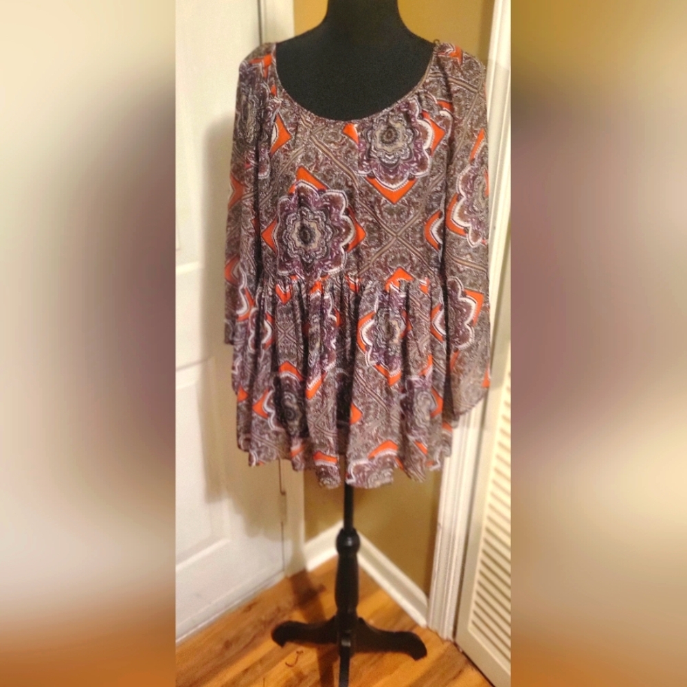 AB Studio Orange and Burgandy Lightweight Pleated Tunic, Size Medium
